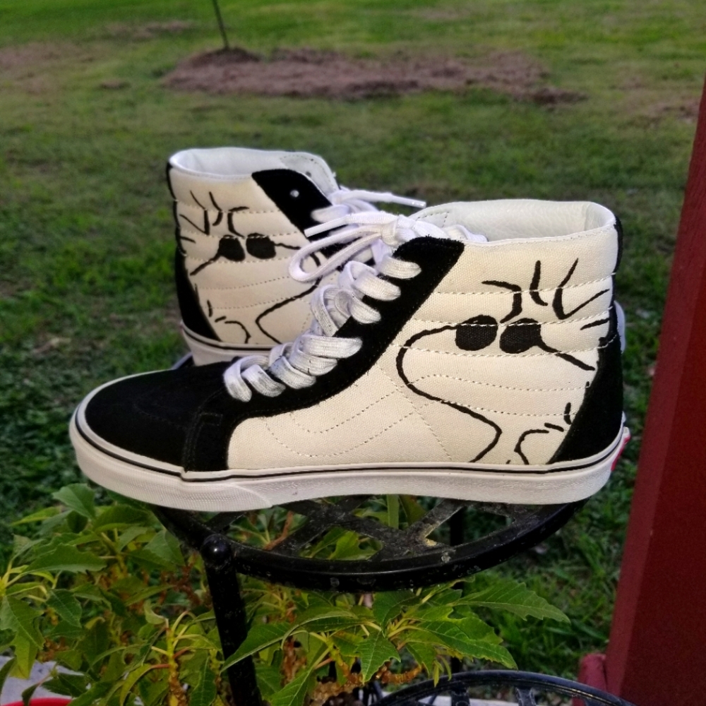 Van's for men Peanuts design size 9